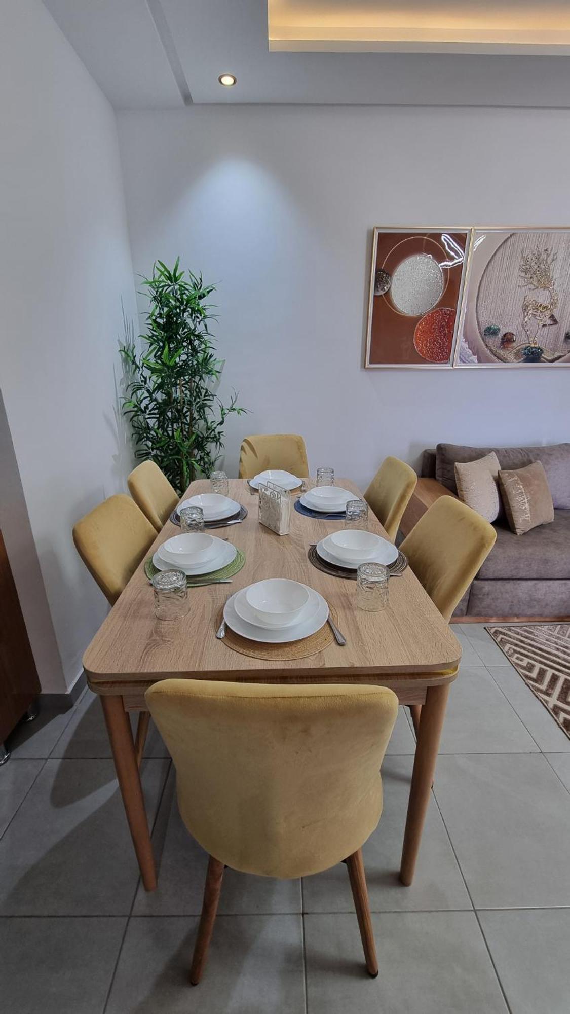 Apartment Spacieux Et Luxueux A 300m De La *